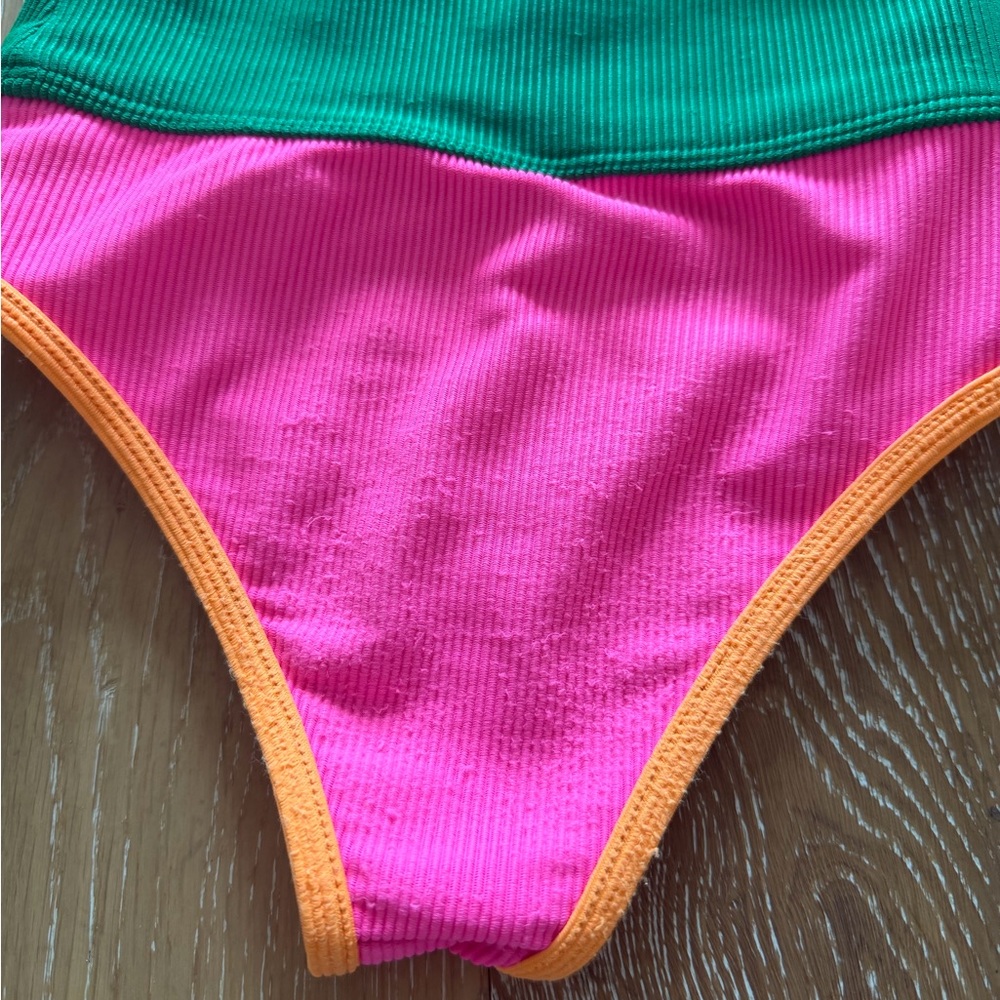 Beach Riot girls 2 piece swimsuit - Picture 3 of 7